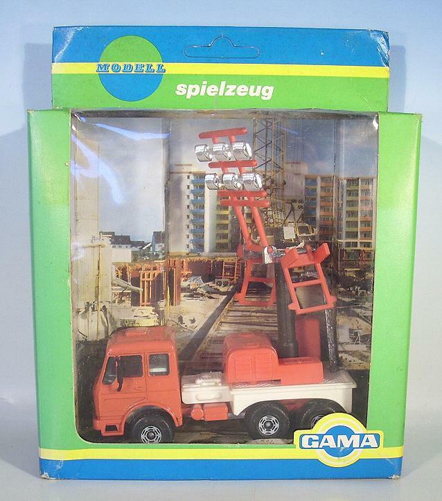 MERCEDES UNIMOG BACHE CAMION POMPIERS FRANÇAIS - 1/50 ? échelle par