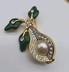 Gorgeous! Green Leaves Pearl Center Joan Rivers Rhinestone Pear Brooch Pin