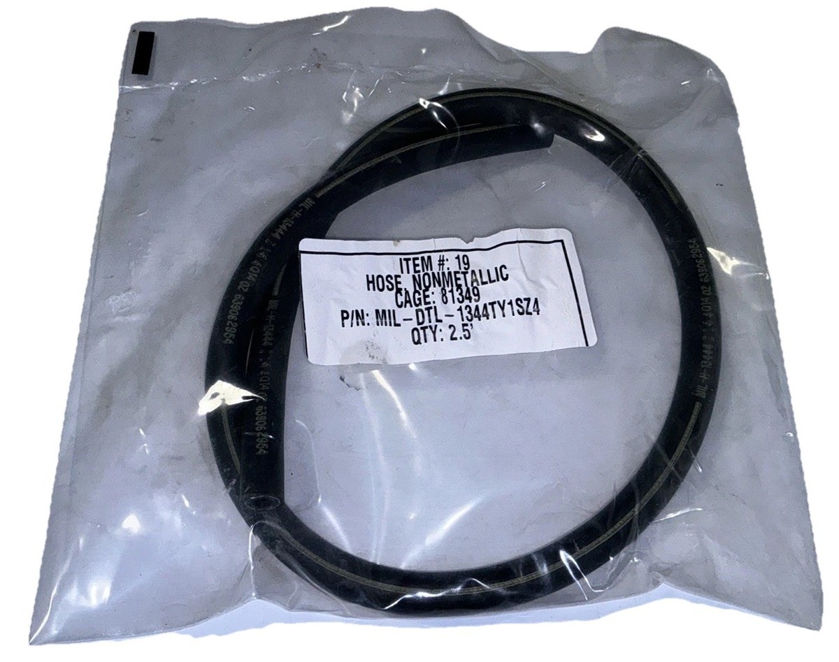 ロッド L New* Fuel Hose 2.5' Length PN: MIL-DTL-13444TY1SZ4 NSN: 4720-00