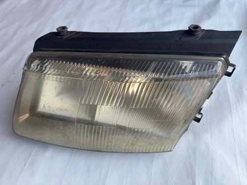 VW Passat 3B Frontscheinwerfer Scheinwerfer links Hella 14869100 14742500 S545