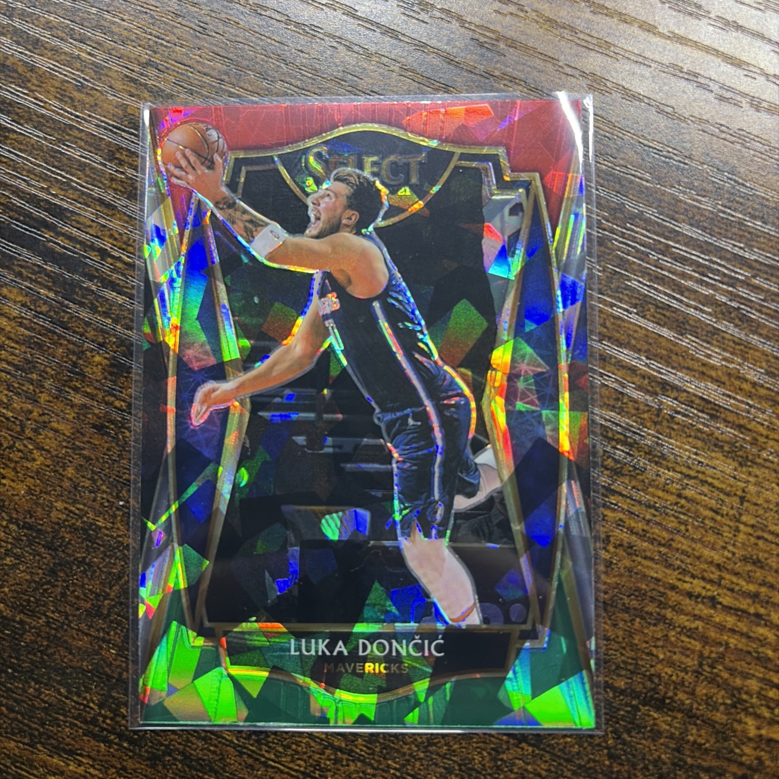 2020 PANINI SELECT PRIZM Luka Doncic #15