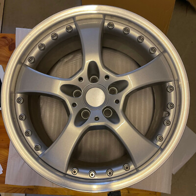Rondell 80 8,5 x 18 Silber (Alle Felgen bei uns im Shop)