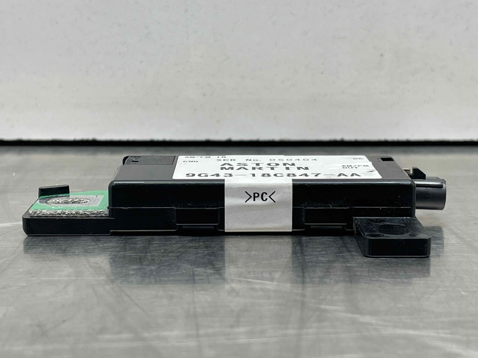 2010 Aston Martin Rapide OEM Radio Antenna Amplifier 9G43-18C847-AA
