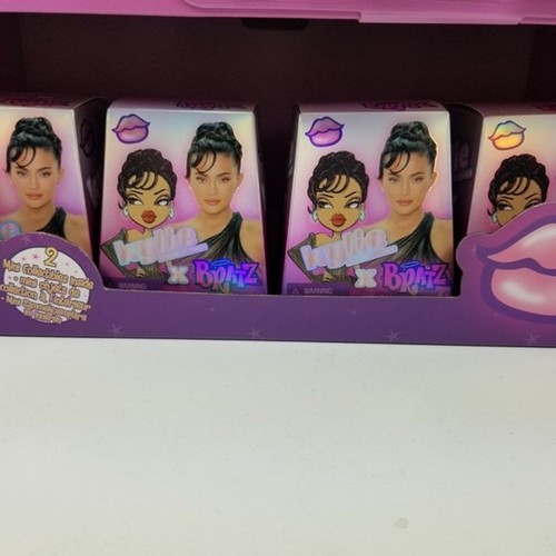 Borse cieche Bratz Kylie Jenner x Bratz (7 confezioni) con display Kardashian - Foto 4 di 8