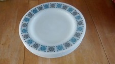 5 x Vintage JAJ / Pyrex Chelsea Pattern 25cms Dinner Plates