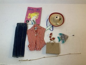 Vintage Barbie 1959 -1961 "Picnic Set" Outfit #967  Complete With VHTF Fish