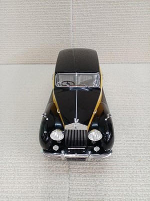 MODEL AR Rolls Royce Silver Wraith 1 18