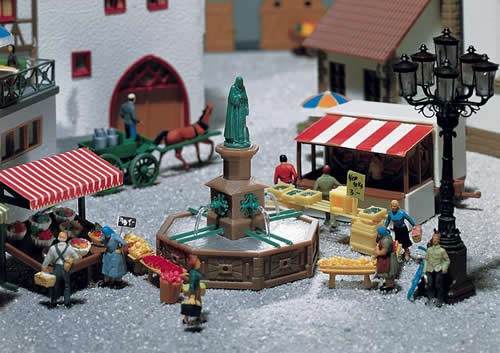 Faller 180581 HO Scale Fountain w/Figure 1-5/8 x 1-5/8"" 4.3 x 4.3cm