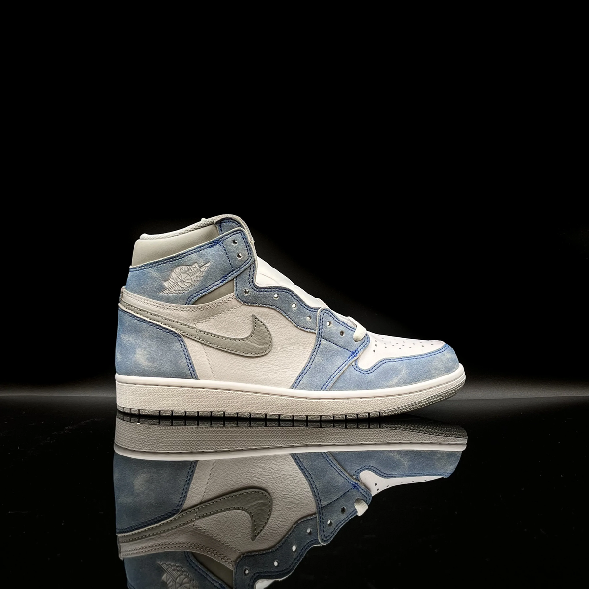 Jordan 1 High Hyper Royal (Multiple Sizes) (DS) | eBay Jordan 1 High Hyper Royal (Multiple Sizes) (DS) | eBay