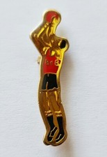 VINTAGE AUTHENTIC SPORT B&B BASKETBALL ACADEMY NBA METAL PIN BADGE