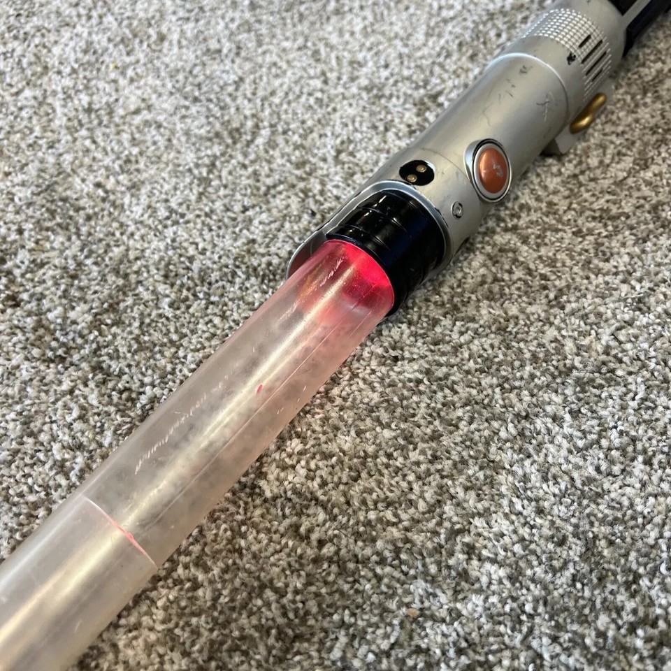 Star Wars Lightsaber Color Changing Red Blue 2004 LFL Hasbro Anakin