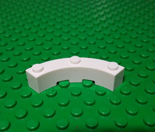 Lego Part 48092 Brick Round Corner 4 x 4 Macaroni Wide 3 Studs White - 第 1/4 張圖片