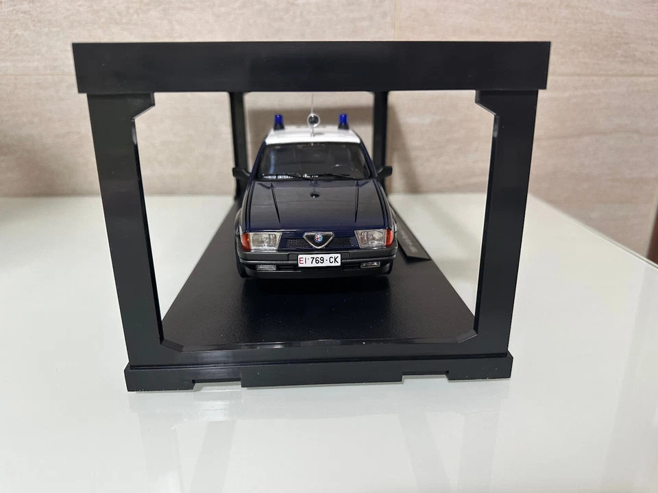 ALFA ROMEO 75 - 1991 CARABINIERI - TRIPLE 9 - SCALA 1/18 - Immagine 2 di 4