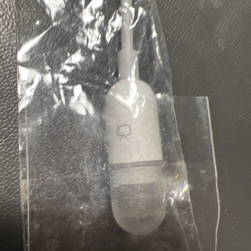 Cable adaptador de salida de TV compuesto Apple 603-2679 S-Video a RCA - Original OEM NOS Foto 4 de 4