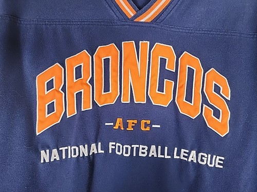 Vintage Denver Broncos Sweatshirt Lee Sport Mens L V-Neck Pullover Sweater NFL - Picture 2 of 8