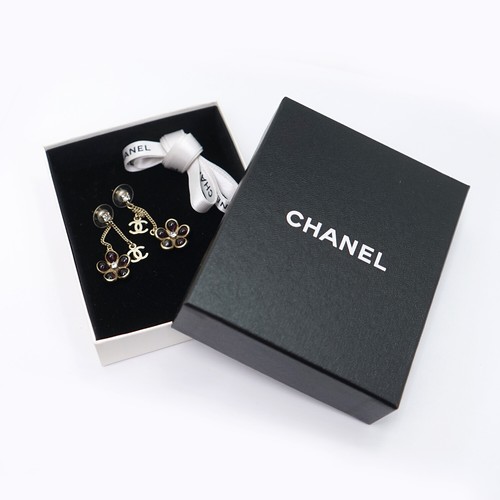 CHANEL CC Logos Gripoix Rhinestone Flower Stud Earrings Gold Tone 07A Auth w/Box - Picture 7 of 7