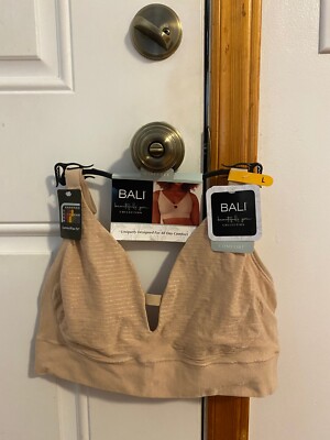 BRAND NEW WOMEN'S SIZE LARGE BALI BEAUTIFULLY YOU WIRELESS KEYHOLE BRA