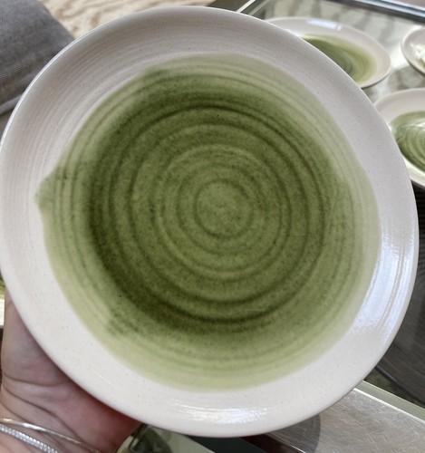 Crate & Barrel Set of 6 MCM Lemongrass Salad Plates Green Ivory Stoneware EUC - Picture 6 of 12