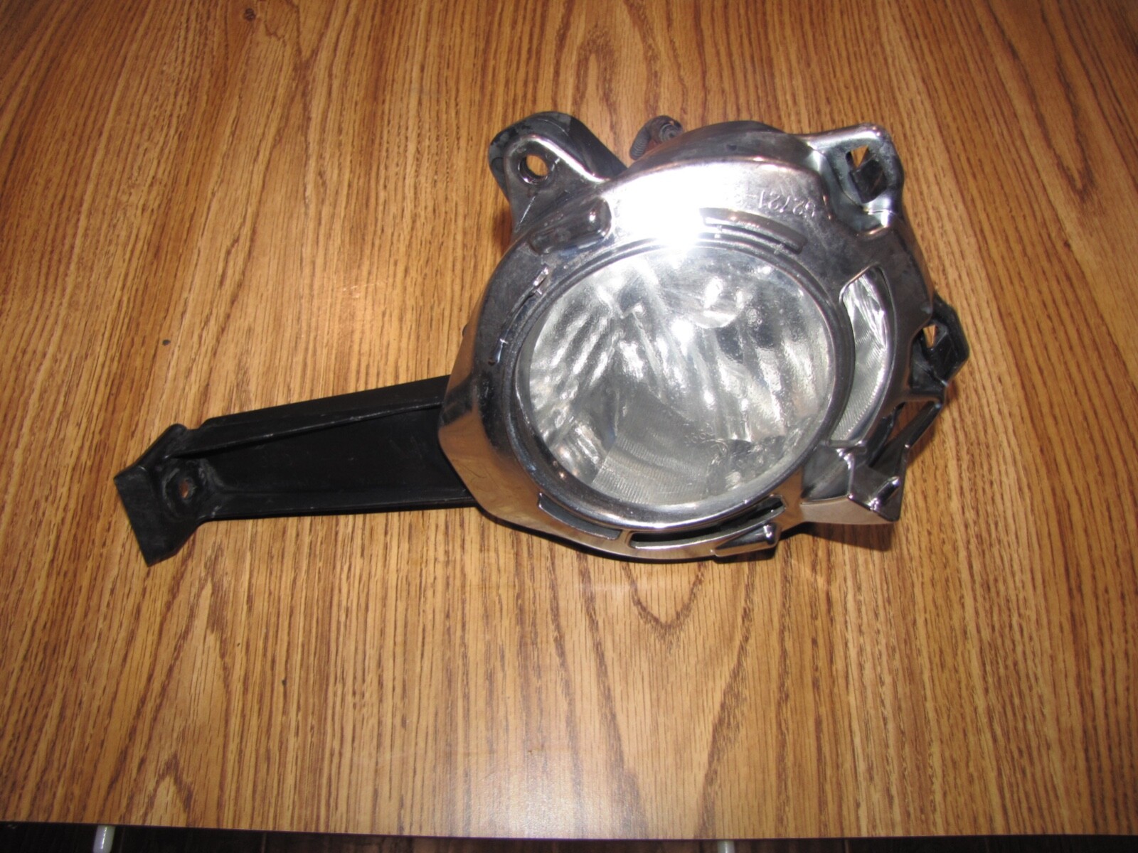 LEXUS ES300 ES330 FOG LIGHT RH 2005-2006 OEM PASSENGER