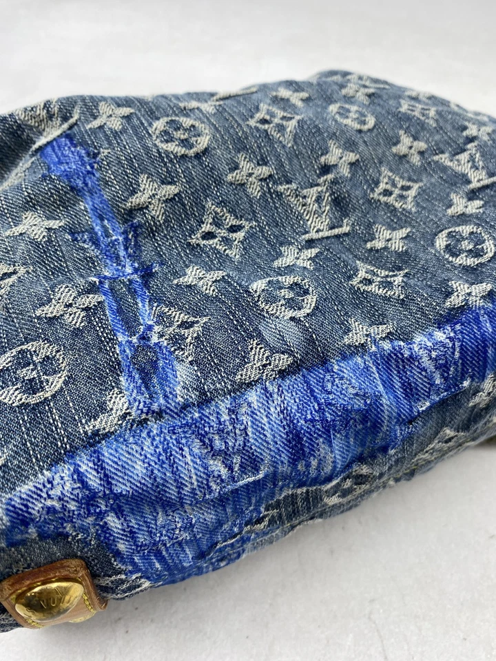 Auténtico bolso holgado Louis Vuitton azul denim con monograma Foto 4 de 4