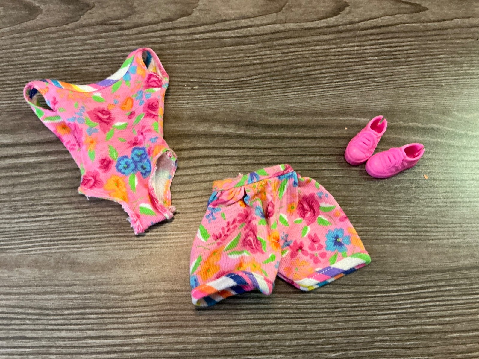 Mattel Barbie Doll Clothes Top Shirt Shorts Shoes Outfit Set Lot