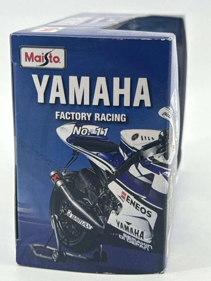 Maisto 1:18 Yamaha Racing YZR-M1 Diecast Model - Image 3 of 4