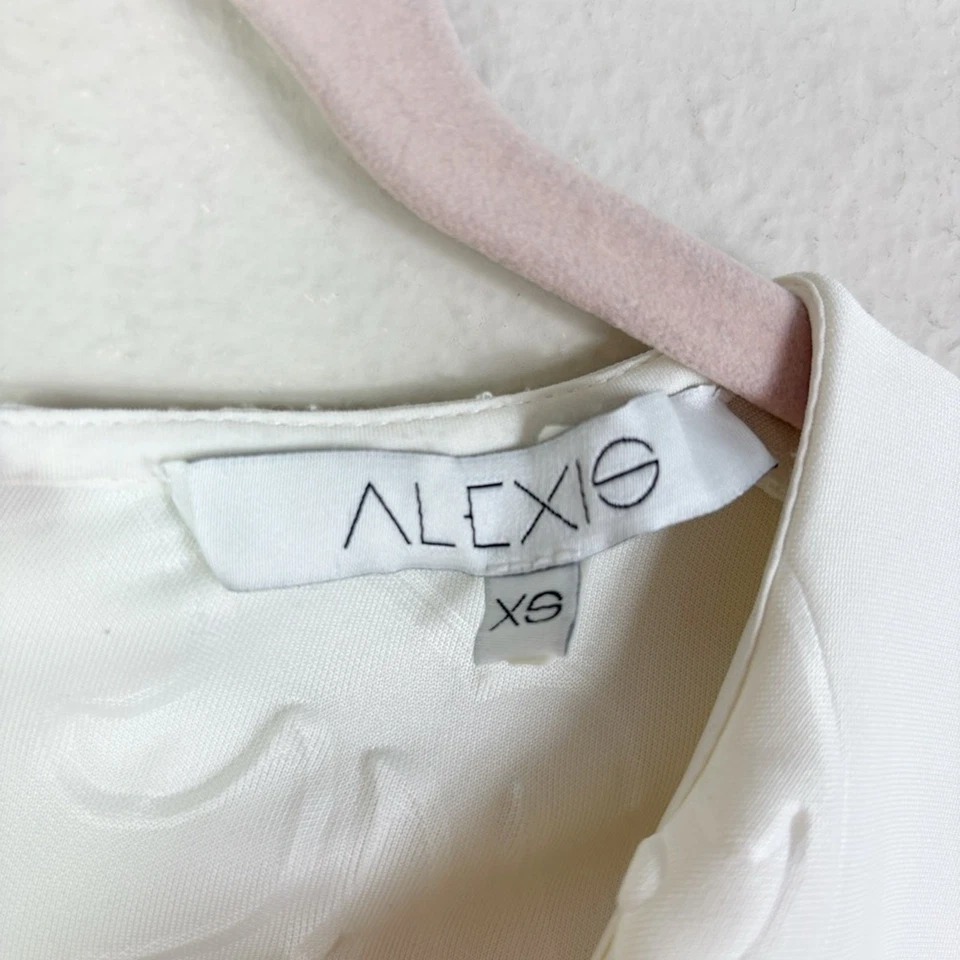 Alexis White Textured Jumpsuit size XS - Image 4 of 4