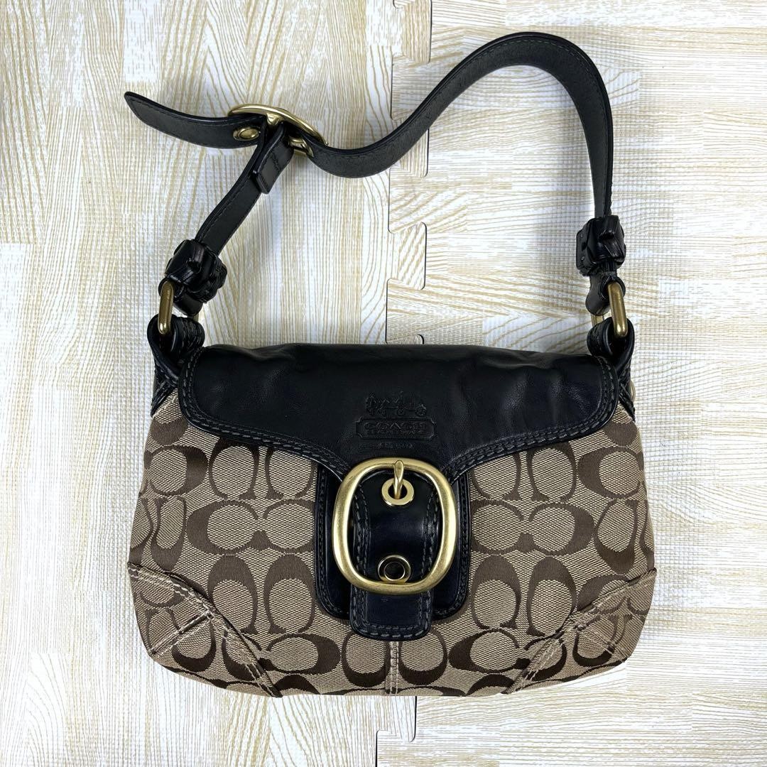 Coach Signature Canvas Shoulder Bag in Beige - Authentic G07233378