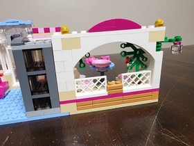 LEGO FRIENDS 41119 Heartlake Cupcake Cafe Complete No Box 