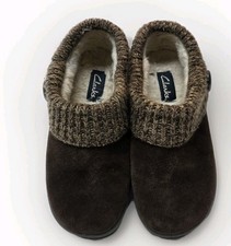 Women's Clarks Sweater Slippers Size 6M In Brown