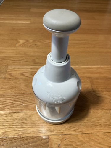 Pampered Chef Food Chopper Manual Push #2585 White