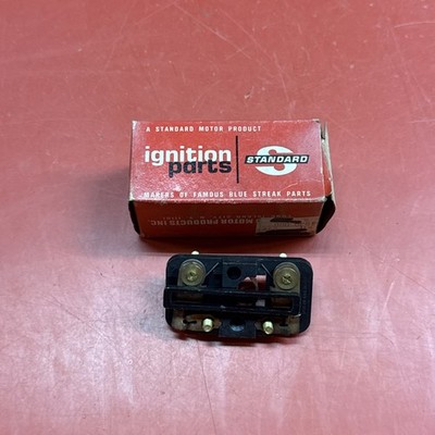 Standard DS-169~Axle Shift Control Switch For 86-90 Ford C Series Truck