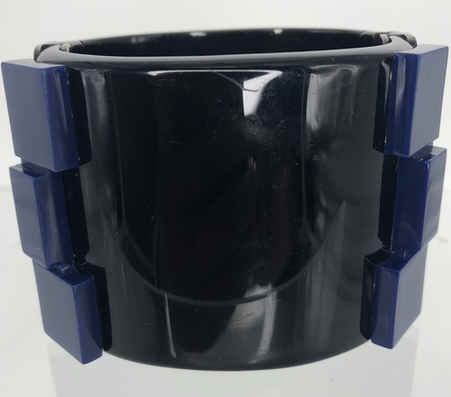 CHANEL 2013 Boy Brick Lego Resin Bracelet Cuff Bangle Wide Black Blue - Picture 8 of 8