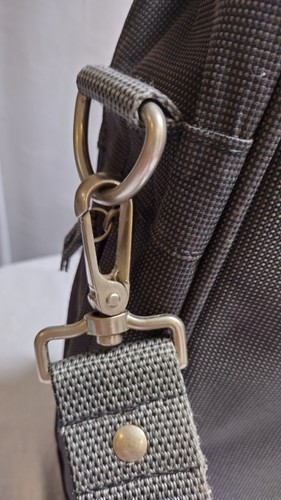 Tech Air Laptop Messenger Bag ~ Spacious Many Compartments ~Dark Grey~ Shoulder - 第 22/24 張圖片
