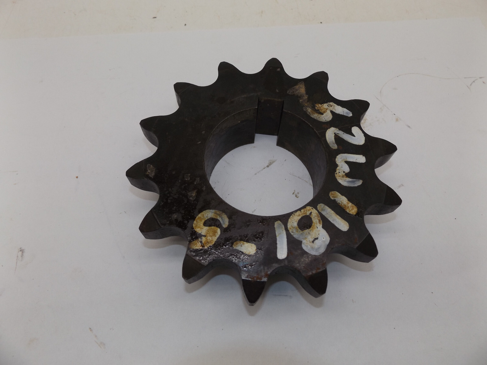 Martin 100B14 14 tooth Sprocket 2-3/4" bore and 5/8" keyway 52W1181-5 470B14