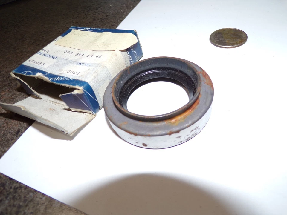 Nuevo de Lote Antiguo Mercedes-Benz #0009971346 Eje Trasero Sello Diferencial W121, W180, Ponton, 190SL Foto 2 de 4