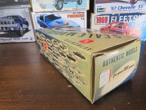 AMT 1960 Plymouth Valiant Promo 1/25 - Picture 9 of 11