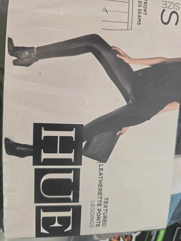 HUE 纹理人造革 Ponte 紧身裤 S 码黑色全新带标签 #2053 — 第 3/4 张图片