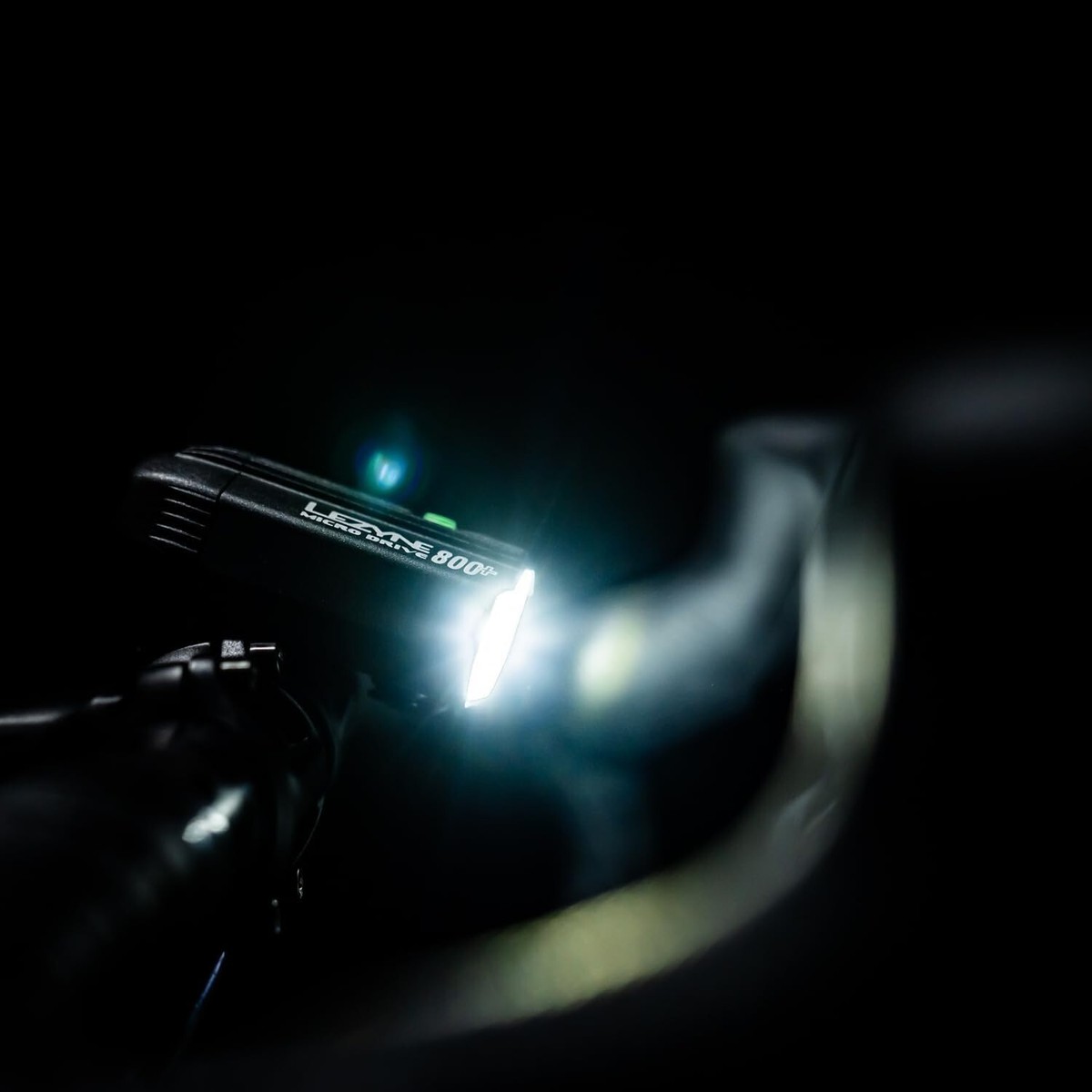 レザイン MICRO/KTV DRIVEライトセット　LEZYNE Lezyne Micro Drive 800+ and KTV Drive Pro+ Bicycle Light Set