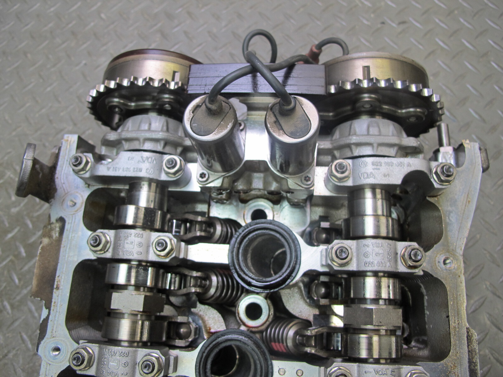 03-10 BENTLEY CONTINENTAL GTC GT 6.0L ENGINE RIGHT CYLINDER HEAD W CAMSHAFTS 37k