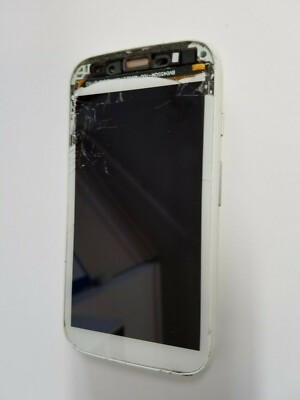 Motorola Moto E 2nd Gen 8GB White Boost Mobile Smartphone Prepaid Cellphone 