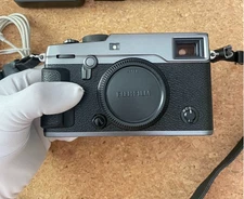 Fujifilm Fuji X-Pro2 24.3MP Mirrorless Digital Camera Only Body w/Charger