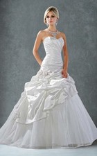 The Couture Collection White Bridal Gown sz 6 strapless sweetheart neckline