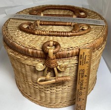 Handmade Vintage Round Straw Basket, Hinged Lid 6x7  