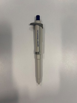 クッキー【eppendorf Reference 2 】ボールペン Eppendorf Reference 2 Pipette Design Ballpoint Pen Light Blue