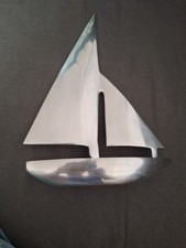 voilier en aluminium chromé