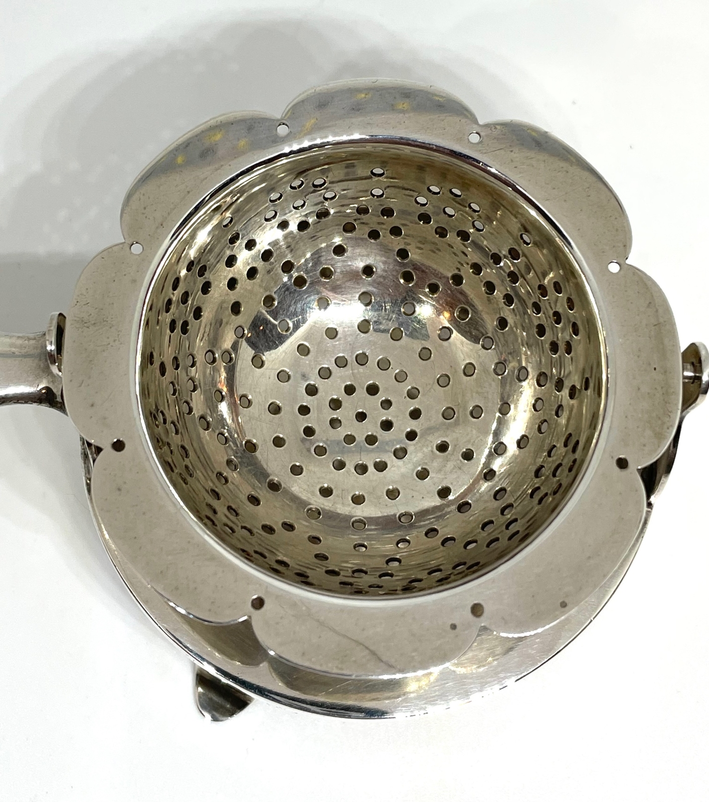 Sterling Silver Swivel Tea Strainer with Drip Bowl 80.8 grams 2.59 OZT