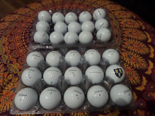 30 Titleist pro v1 Golf Balls in grade (exc/A)