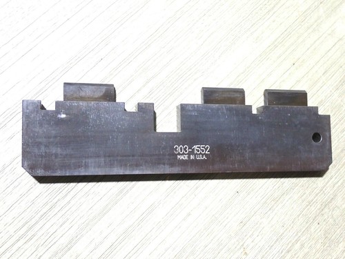 Ford 303 1552