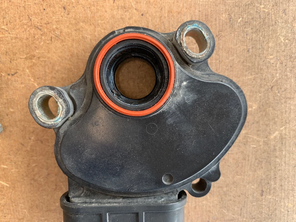 Sensor de rango de transmisión MAZDA 6/MAZDA 5 2006-2013 FN0221444 OEM Foto 4 de 4